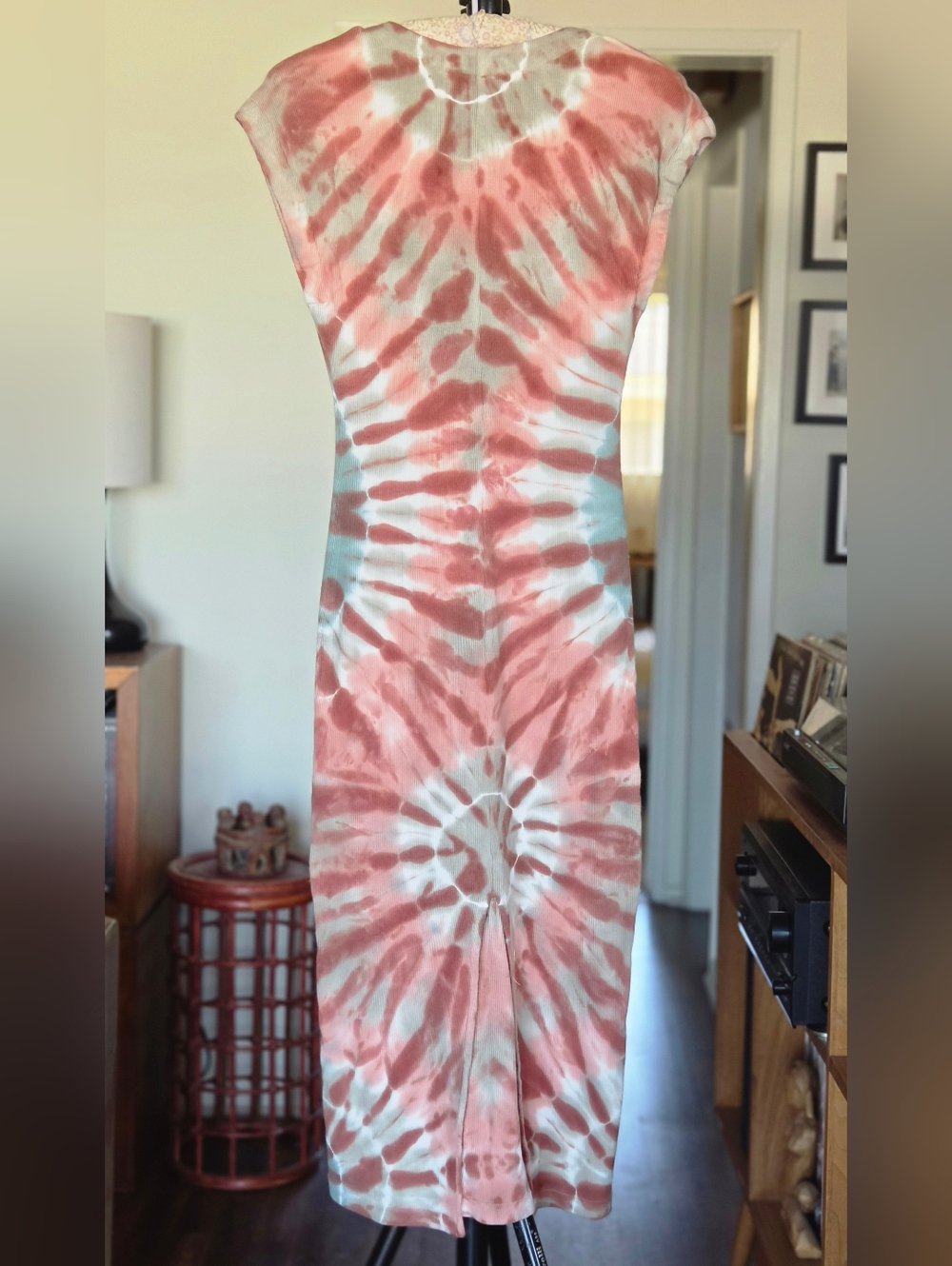 Young Fabulous & Broke Lyra Dress Coral & White Spin Tie Dye Ribbed Midi - Picture 3 of 6